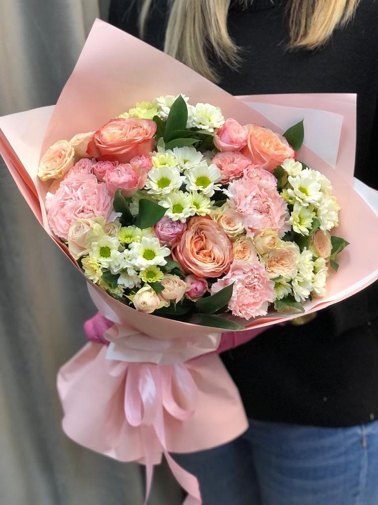 Букет нежные объятья в Наурской Букет цветов из: Гвоздики, Розы и Хризантемы в Наурской