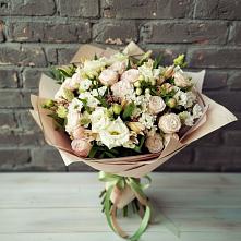 Букет нежное ассорти в Наурской Букет цветов из:  Альстромерии, Розы и Хризантемы в Наурской