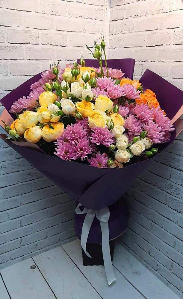 Букет Красочный праздник в Наурской Букет цветов из: Хризантемы и Розы в Наурской