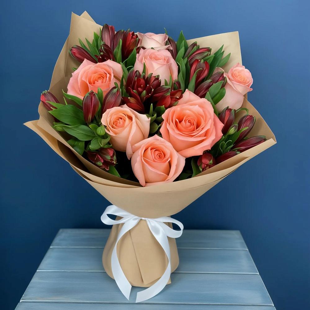 Букет Сплетённые любовью в Наурской Букет цветов из: Розы и Альстромерии в Наурской