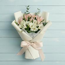 Букет Утренний поцелуй в Наурской Букет цветов из:  Альстромерии в Наурской