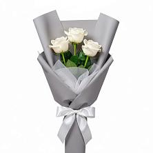 Букет 3 белые розы в Наурской Букет 3 белые розы в Наурской