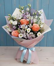 Букет Утренняя свежесть в Наурской Букет цветов из:  Лизиантусы, Розы, Альстромерии и Гипсофила в Наурской