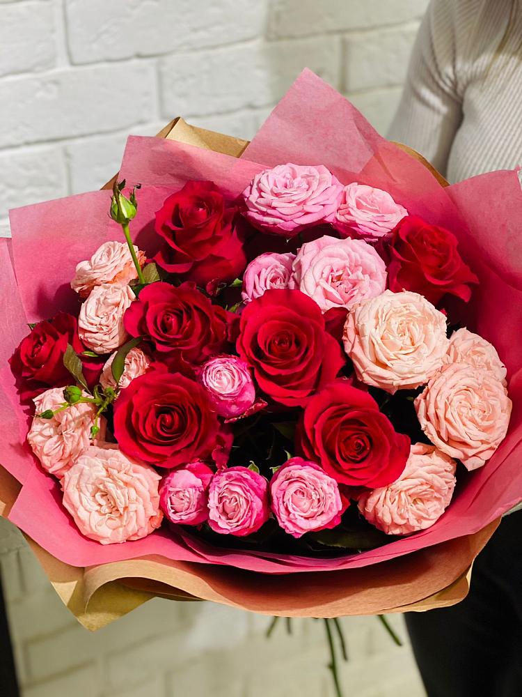 Букет Великолепный в Наурской Букет цветов из: Розы в Наурской