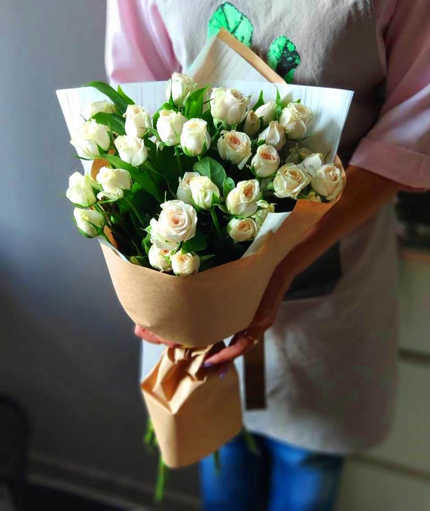 Букет хорошее настроение в Наурской Букет цветов из: Розы в Наурской