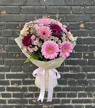 Букет цветов из:  Герберы и Хризантемы в Наурской