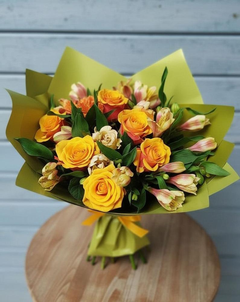 Букет созвездие в Наурской Букет цветов из: Альстромерии и Розы в Наурской